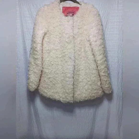 Collection by Bernardo Jackets & Blazers - Collection By  Bernardo Off White Fuzzy Teddy Jacket. Size S
